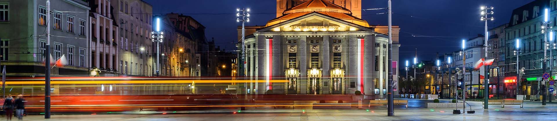 opera-house-at-night