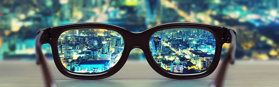 legal_notics_glasses_blur