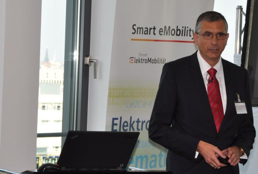 Erich Nickel, IBM Deutschland GmbH