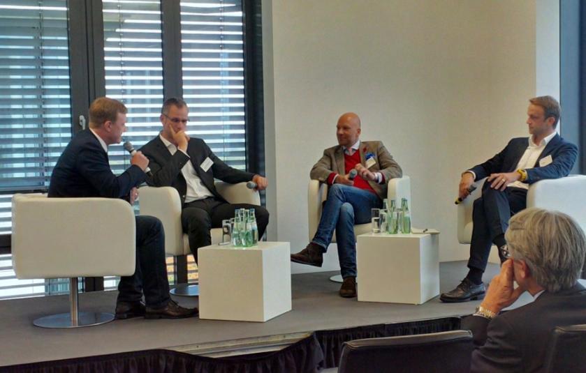 Peter Schwierz, electirve.net; Dr. Carl Friedrich Eckhardt, BMW; Dr. Tom Kirschbaum, ally; Kay Herget, Bosch SoftTec (v.l.n.r.)