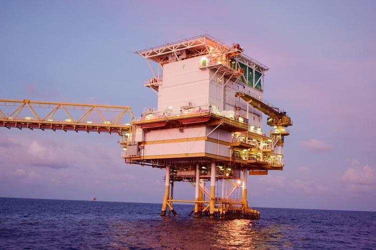 Oil rig in the sea