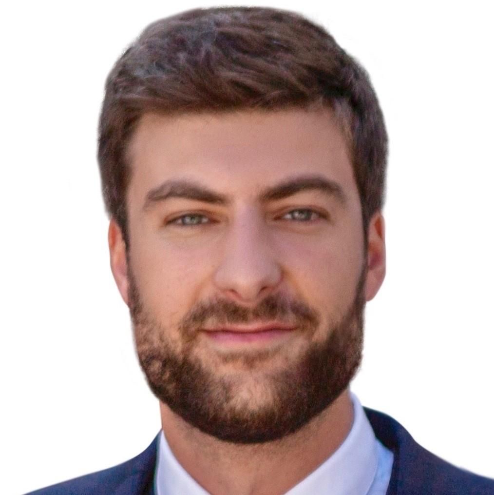 Tom levy | Lawyer | Corporate | Paris | france