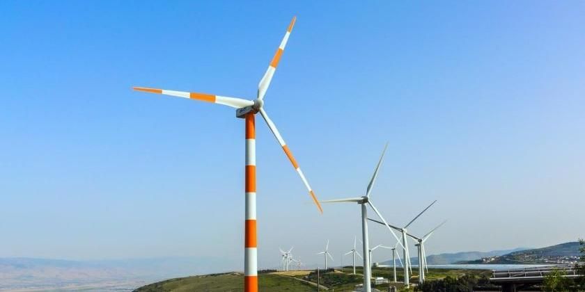  Wind generator - 840 x 420