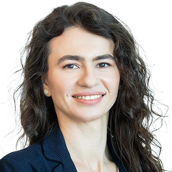 Simona Strava | Senior Associate | Corporate/M&A | CMS Romania