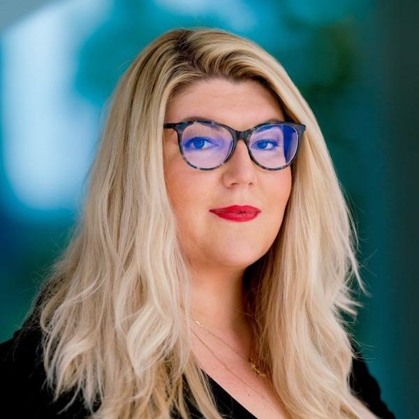 Alzbeta Krausova - 600 x 600