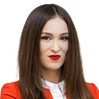 Bianca Radu - 600 x 600