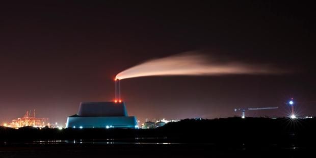 Energy plant at night 840x420