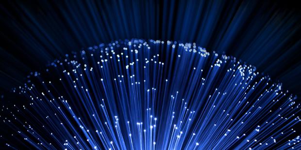 IIluminated fiber optic strands