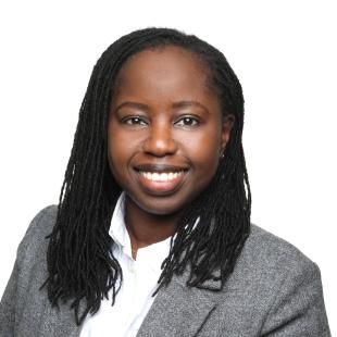 Portrait professionnel de Maguette Diouf, collaboratrice du pôle fiscalité.