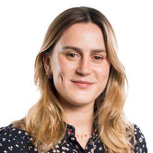 Abi Wolf headshot 600x600