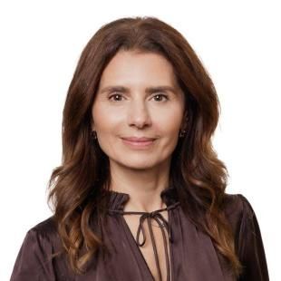 Portr&auml;tt av Elizaveta Persson-13-Edit_small.jpg